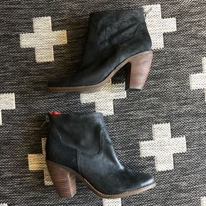 DV by Dolce Vita booties EUC